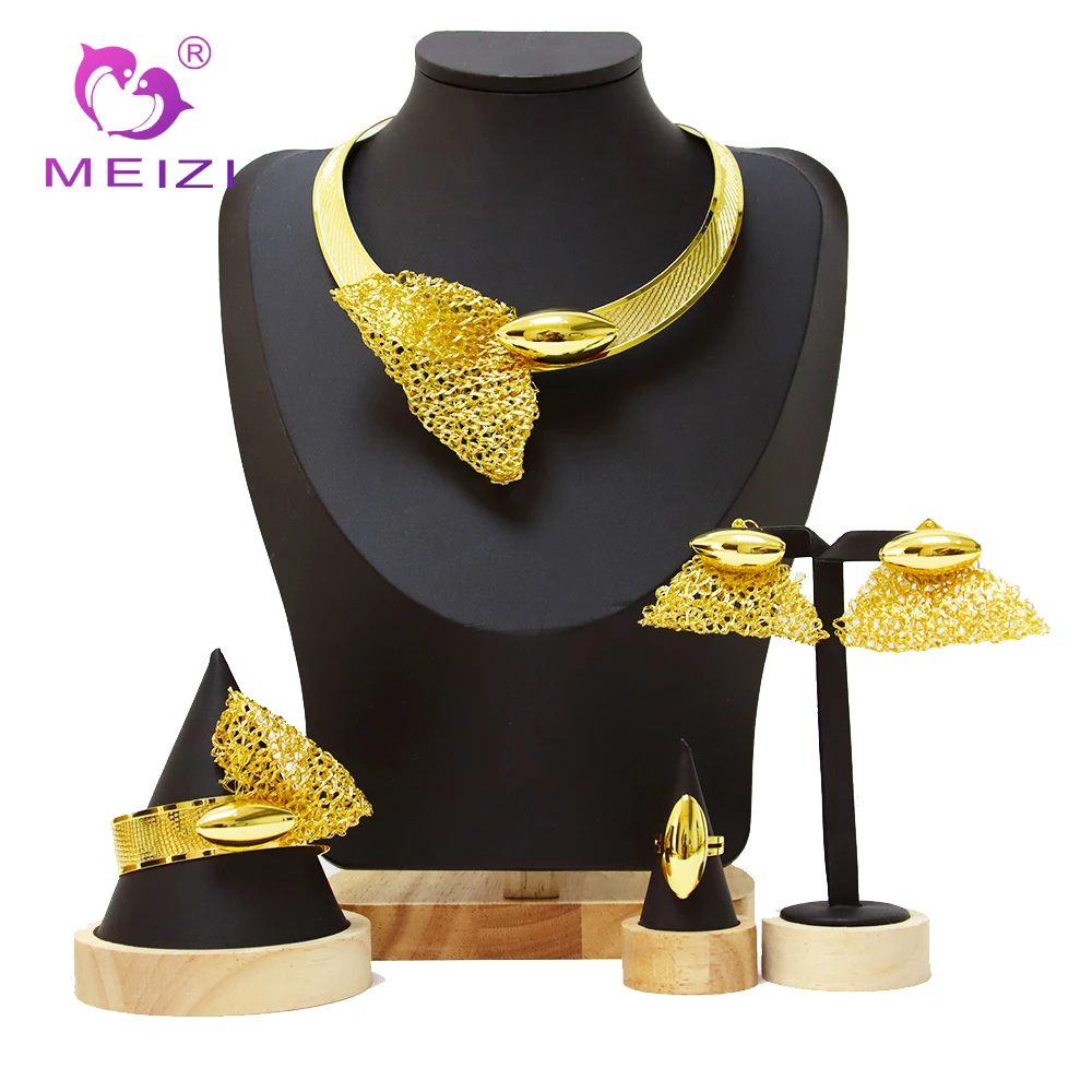 

Newest Trend Gift Italian Dubai Gold Jewelry Set Bracelet Ring Earrings For Women Tend New Wedding Banquet Party Adorn