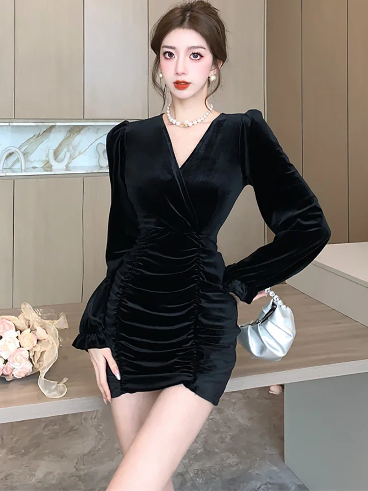 

2023 Black Pleated Velvet Hip Wrap Dress Women Elegant Bodycon Long Sleeve Prom Dress Autumn Winter Korean Vintage Evening Dress