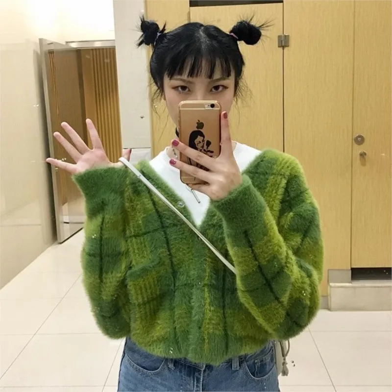 

New Vintage Plaid Green Plush Knitted Cardigans V-Neck Loose Sweaters Autumn Winter Clothes Sweater Women