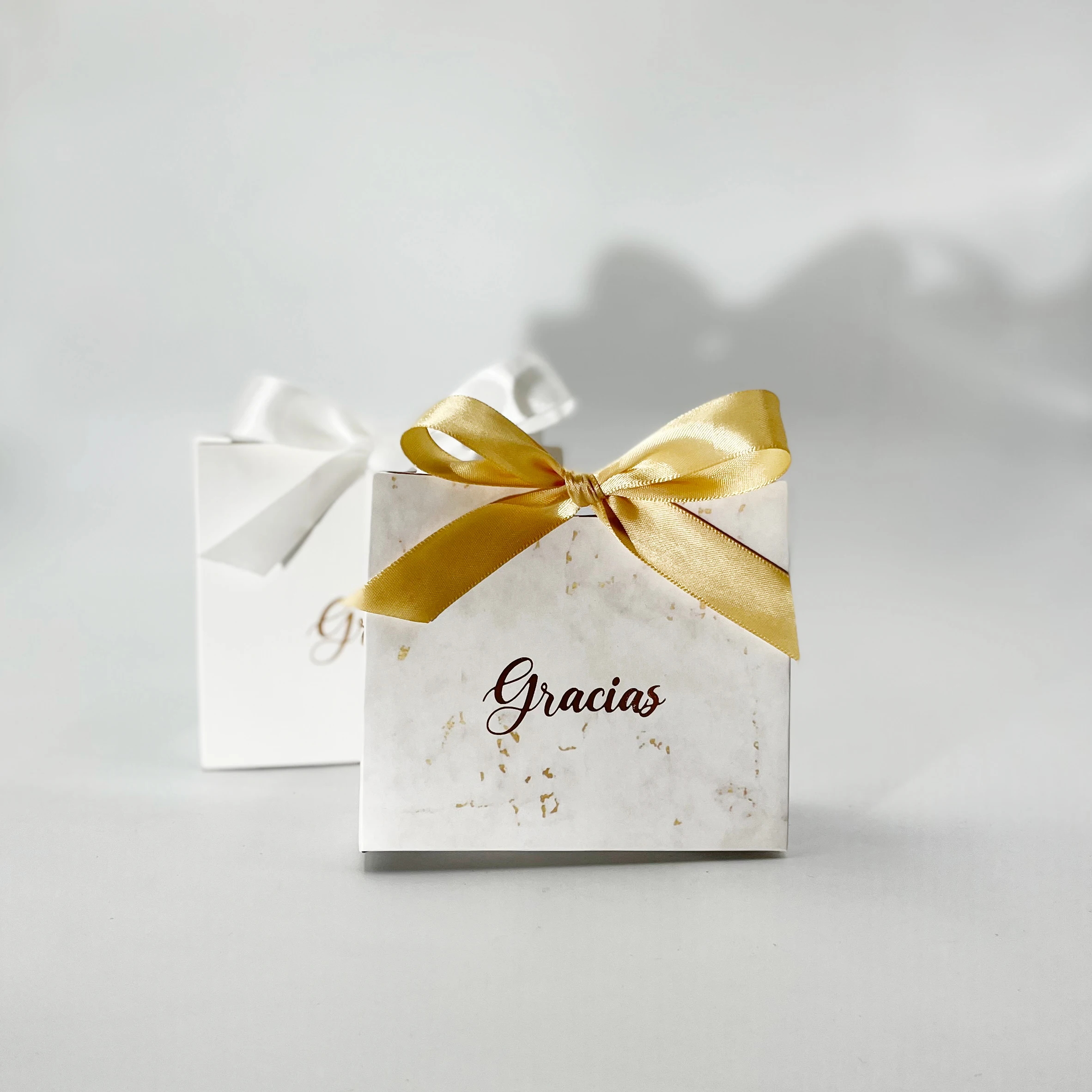 

Gracias Style mini Gift Bag Wedding Favor And Gift Boxes Candy Box DIY With Ribbon Wedding Decoration Souvenirs Party Supplies