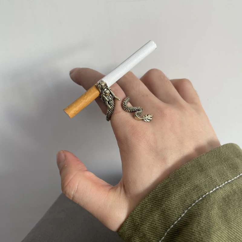 

Cigarette Holder Dragon Ring Rack Metal Smoker Finger Clip Hand Rack Tobacco Cigarettes Smoking Weed Accessories Gadget Men Gift