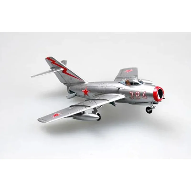 Фото Hobby Boss 80263 1/72 самолет советский MIG-15bis Fagot Fighter Bomber статическая модель №5