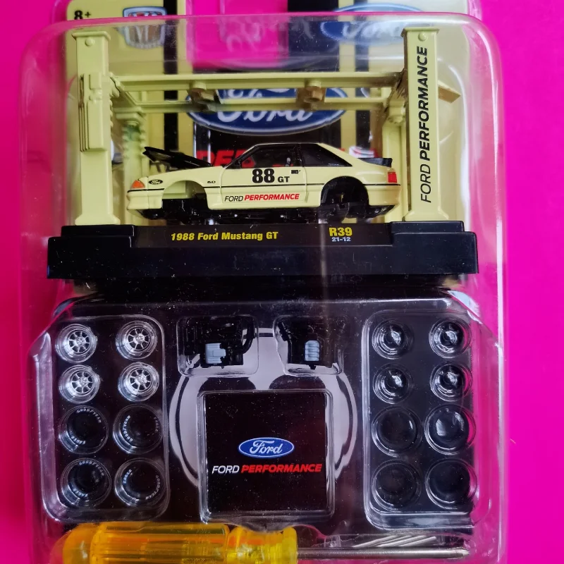

M2 machines 1/64 1988 for ford mustang gt #88 Tool set Collect die-casting simulation model car toys