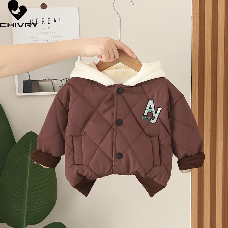 Рисунок 6 - Куртка с капюшоном и штаны для мальчиков