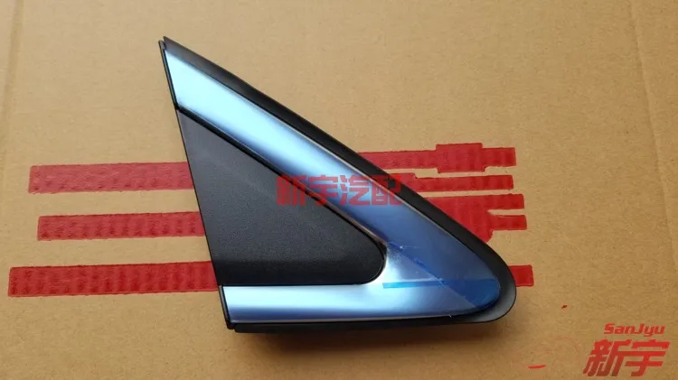 

ECLIPSE CROSS GK0W украшение, FR дверь DELTA FR, стойка, украшение, QTR панель, черный/хром GMMC подлинный