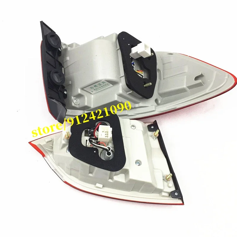 Задний фонарь в сборе для Brilliance V5 2012-2013 левый и правый фонасветильник заднего