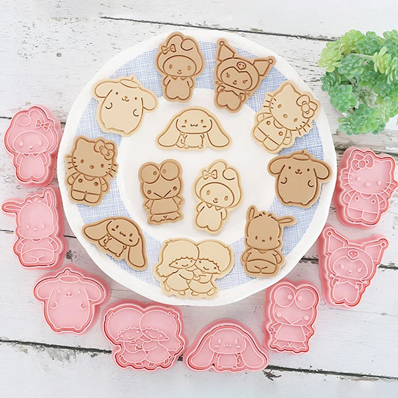 8Pcs/Set 3D Cartoon Biscuit Mold Cookie Mold Press DIY Baking Accessories Cookie Cutter Set Kitchen Tool