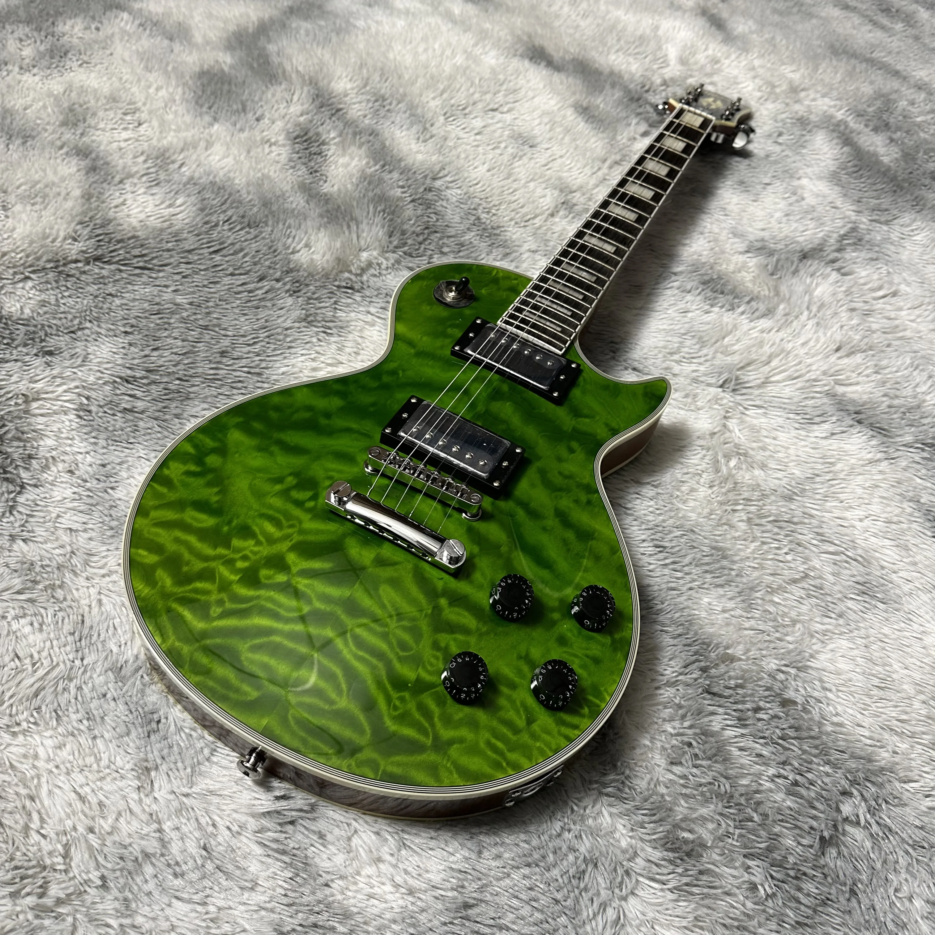 

Custom LP Electric guitar, Green water ripple Chrome hardware rosewood fingerboard silver accessories, classic production,