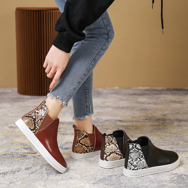 Autumn and Winter New Classic Leather Ankle Boots Fashion Platform Women's Round Toe Short Boots Outdoor Flat Sports Boots