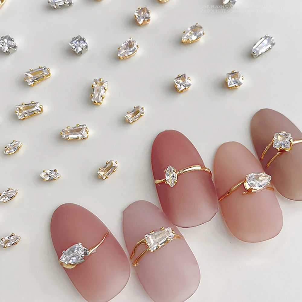 

50Pcs/Pack Gold /Silver Sparkle Zircon Flatback Diamonds Nails Decoration Horse Eyes Water Drop Deisgn Nail Rhinestones Charms