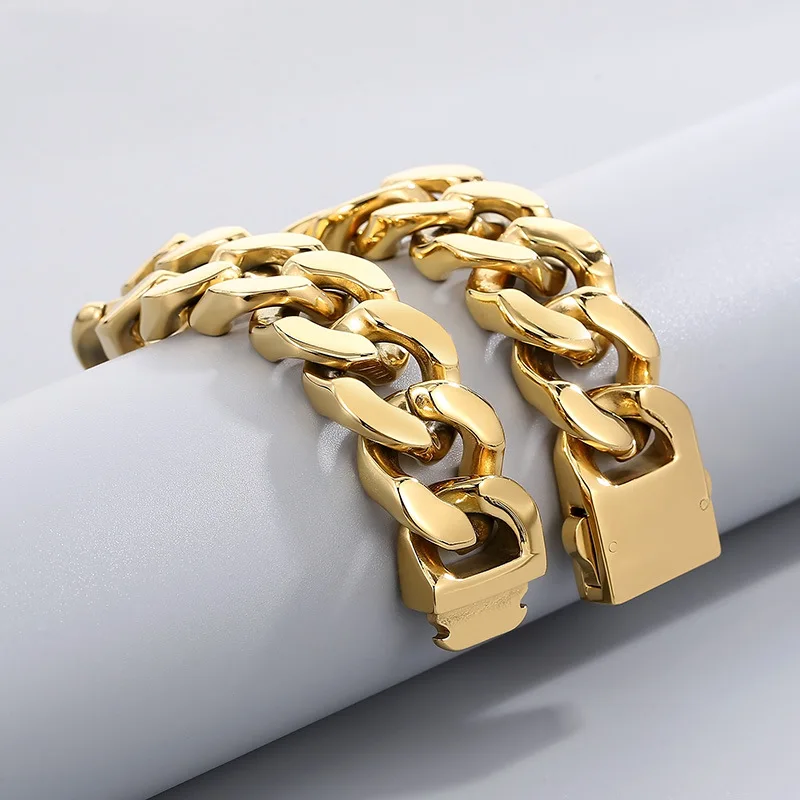 

Stainless steel smooth polished stylish men's bracelet