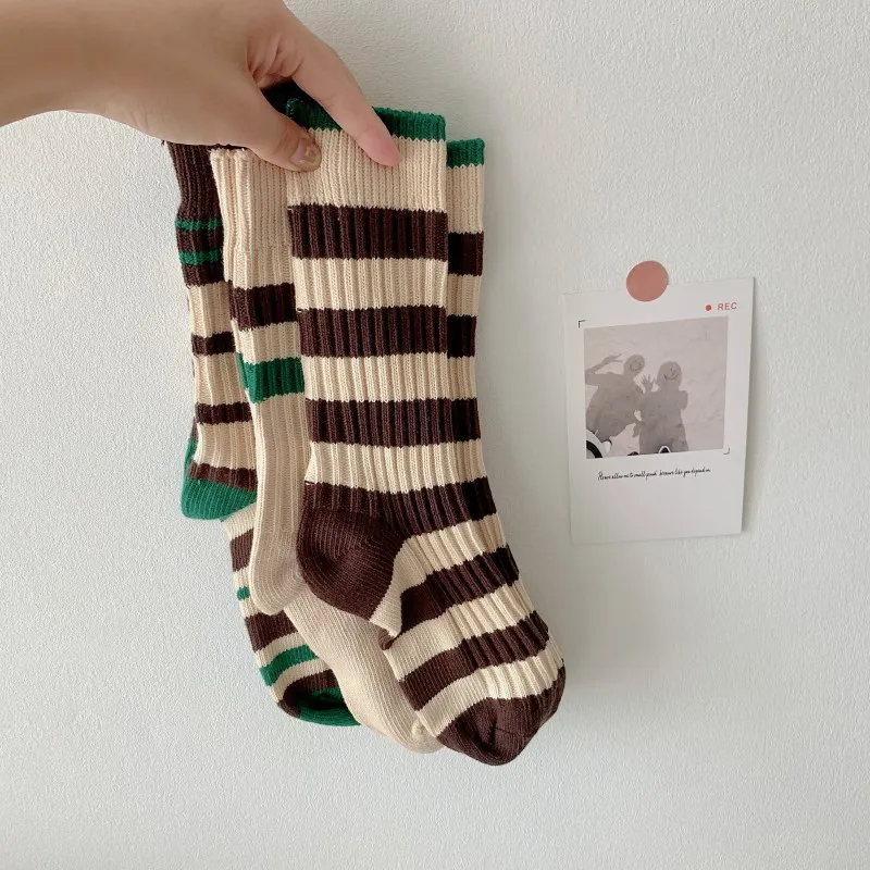 Fashion Cotton Letter Sports Socks for Women New Casual White Hippie Cotton Socks Set 10 Pairs Funny Cartoon Colorful Socks Lots