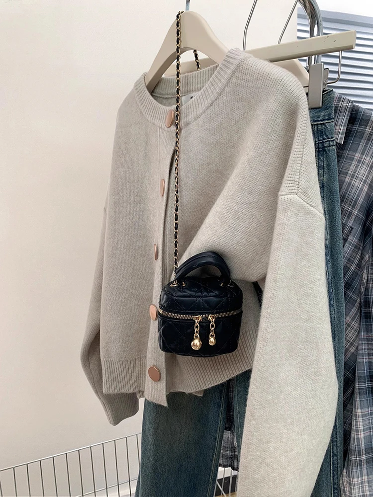 Женский вязаный кардиган с круглым вырезом однотонный простой однобортный