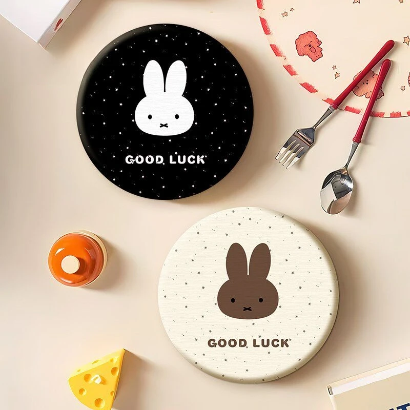 Фото Круглые подставки для чашек Miffy Kawaii в стиле аниме, для рабочего стола и офиса, влагопоглощающие, с дренажной платформой, модные, простые и удобные №3