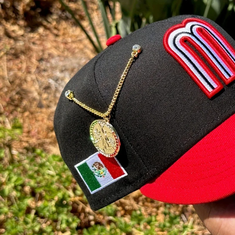 Украшение для шапки и шляпы из Мексики с эмалью