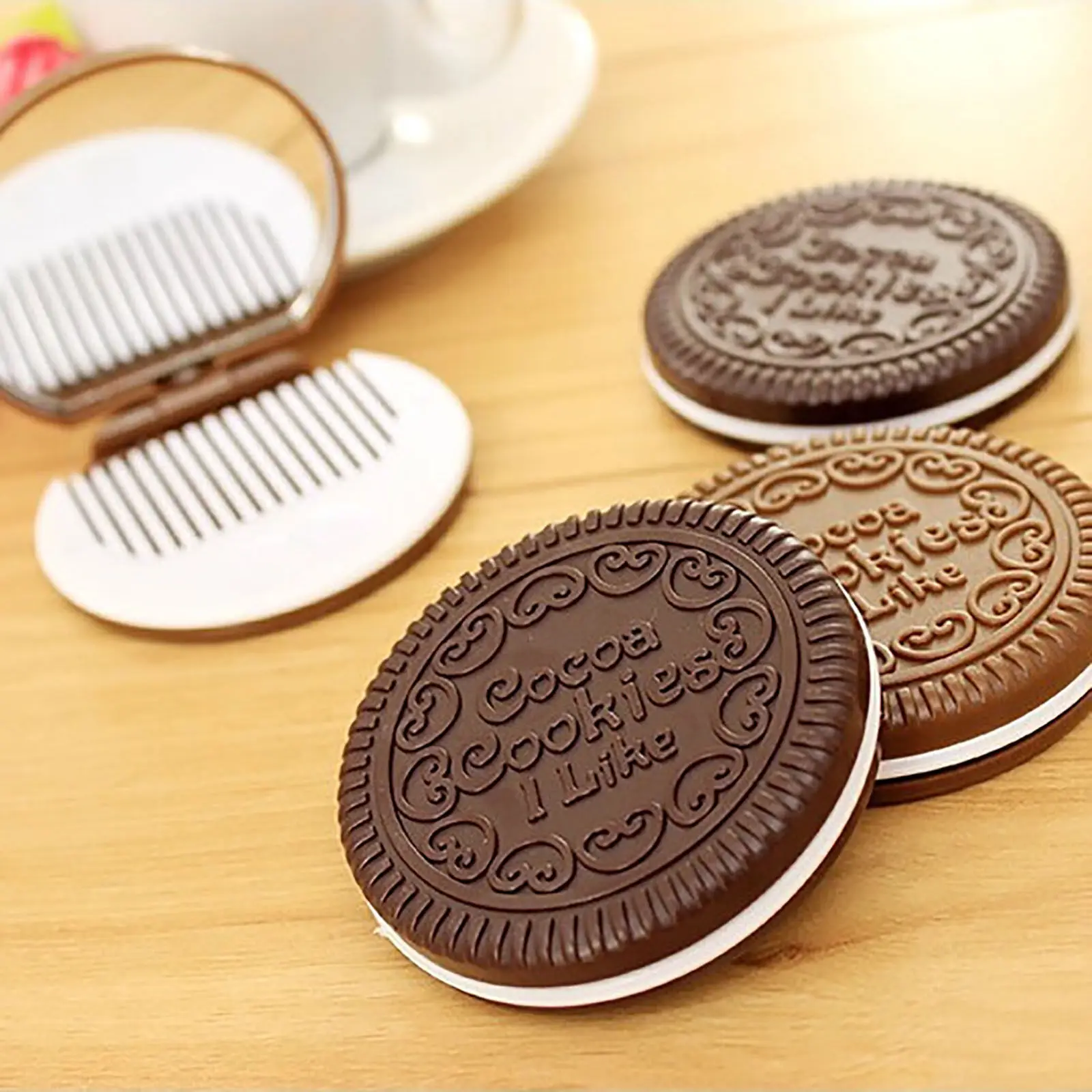 1pc Mini Pocket Cute Chocolate Cookie Shaped Fashion Design Makeup Mirror with 1 Comb Set Party Gifts | Дом и сад