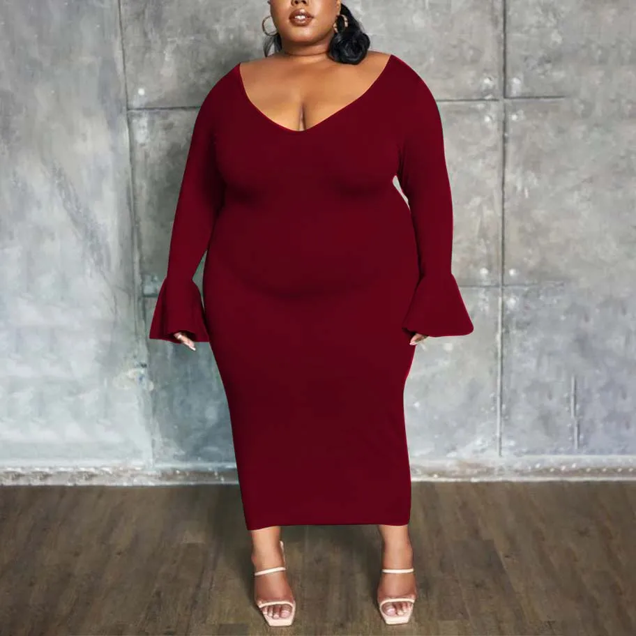 Рисунок 5 - Женское облегающее платье с V-образным вырезом