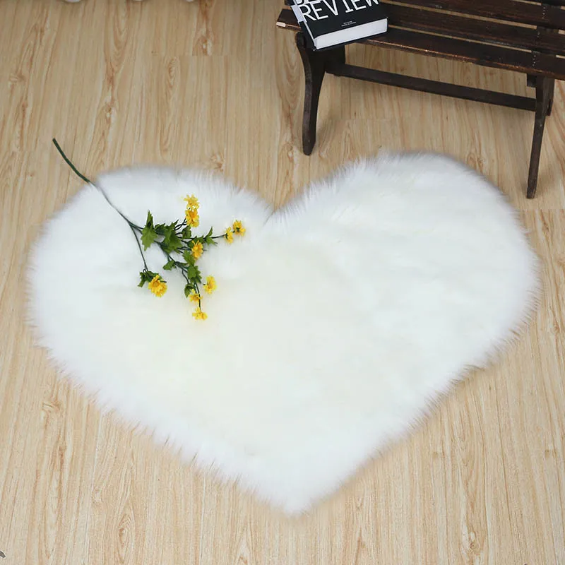 

70x90cm Shaggy Carpet Love Heart Rugs Artificial Fur Sheepskin Hairy Carpet Bedroom Living Room Decor Soft Shaggy Area Rug