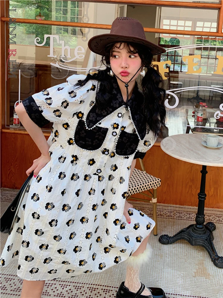 

LANMREM Retro Floral Pearl Bubble Sleeve Dress Mid-length Hollow Stitching Flower Summer Dresses Female Chic Clothing 2R3679