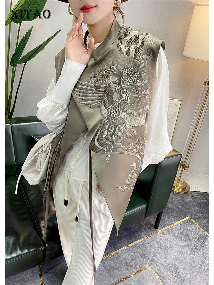 

XITAO Drawstring Vest Embroidery Sleeveless Fashion Small Fresh Vintage Split 2022 Autumn Minority Loose Vest Top ZY7431