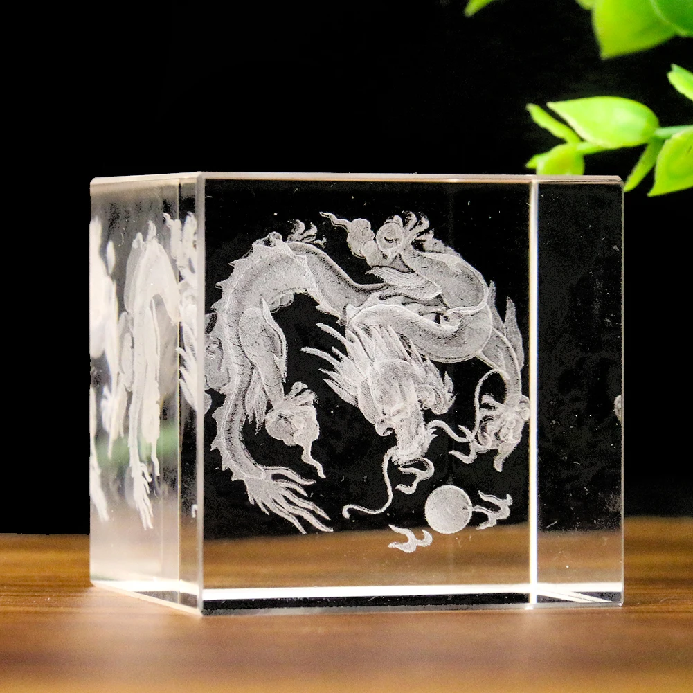 Muy Bien קריסטל קוביות 3D לייזר בתוך גילוף דרקון דפוס קישוט משקולת נייר בית שולחן העבודה מלאכת יד קישוטים