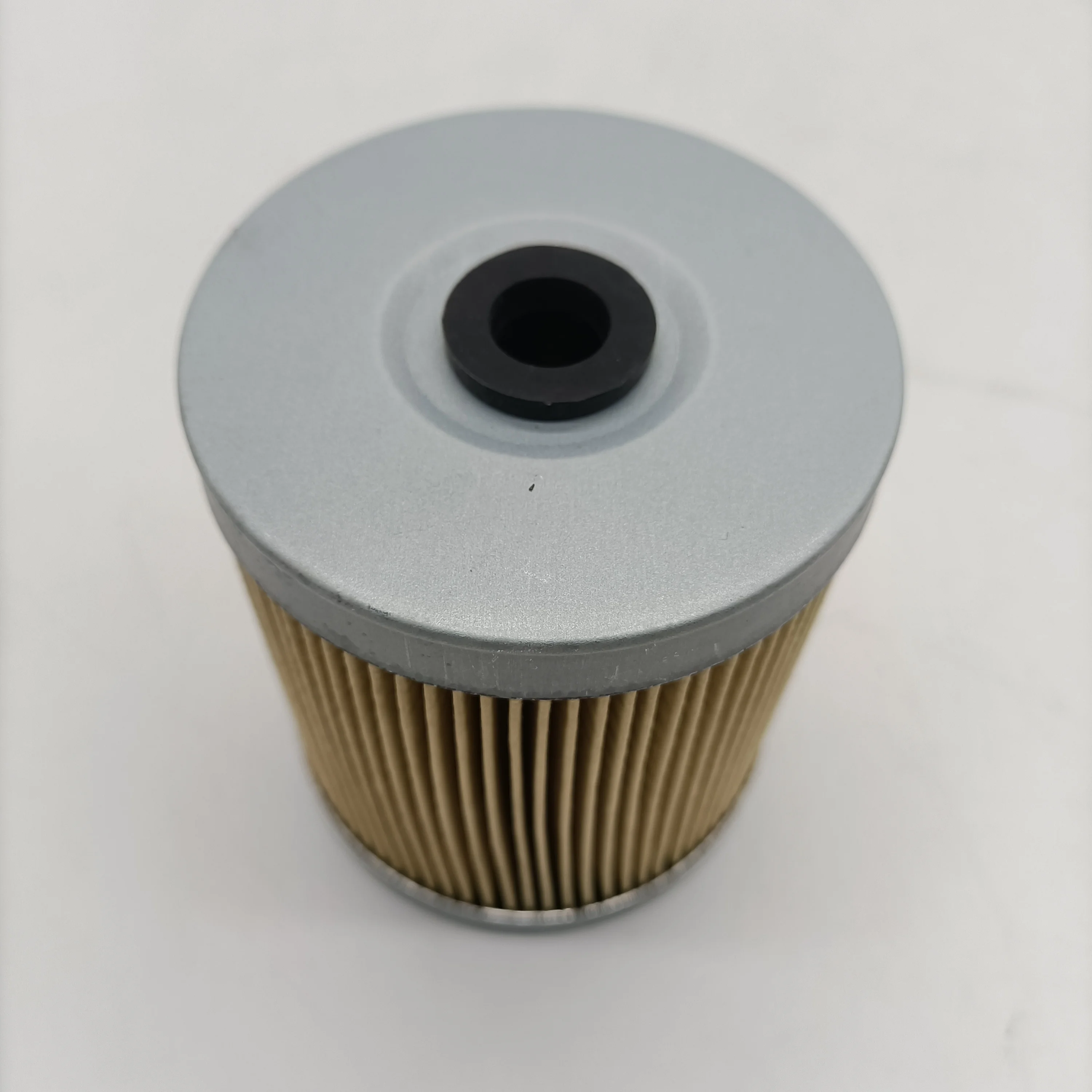 Элемент топливного фильтра Φ P550056 4694906 FF5070 совместимый с Komatsu PC50 PC55 |