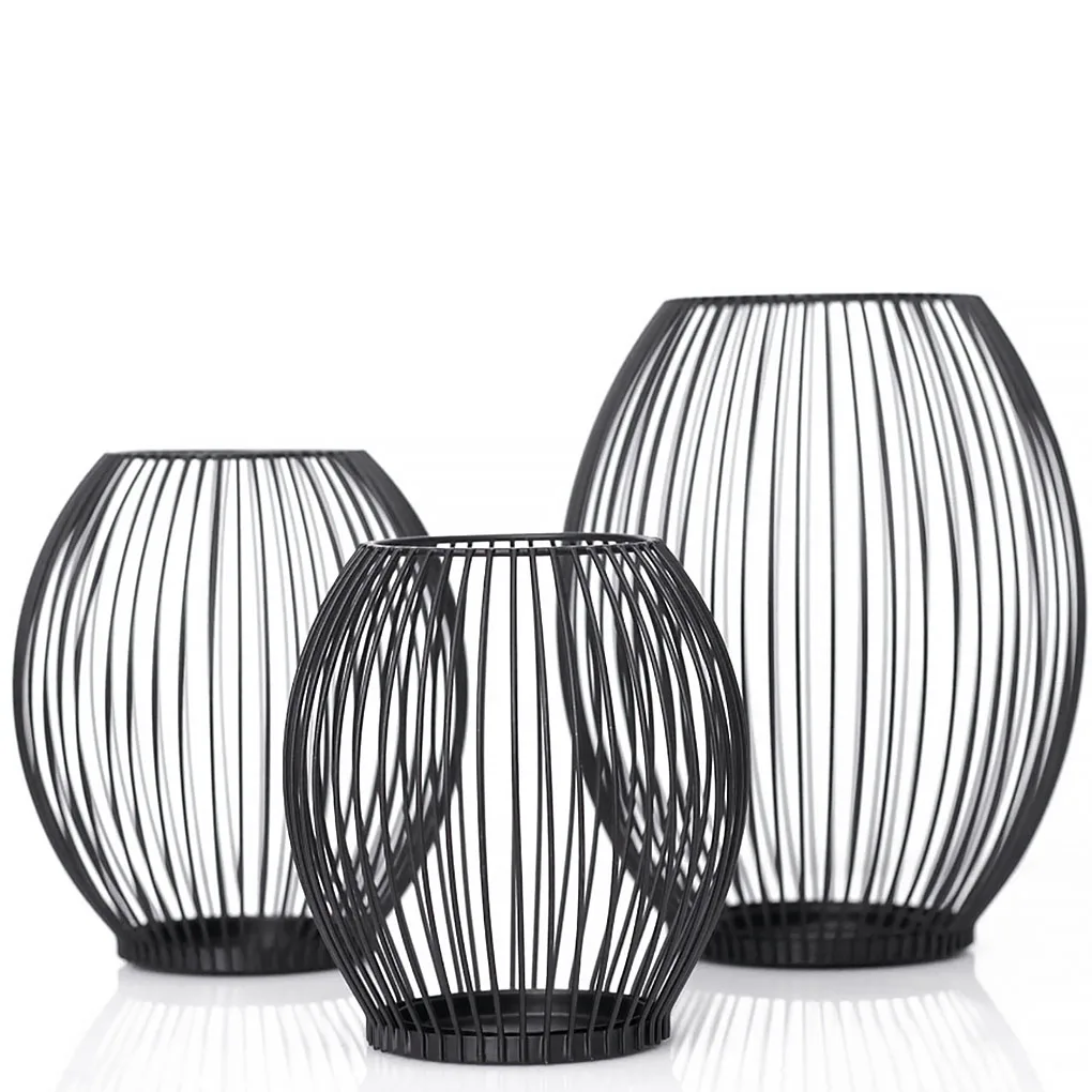 

Black Lantern Candlestick Retro Metal Iron Lighting Cage Candle Holder Ornament for Party Home Decor S/M/L