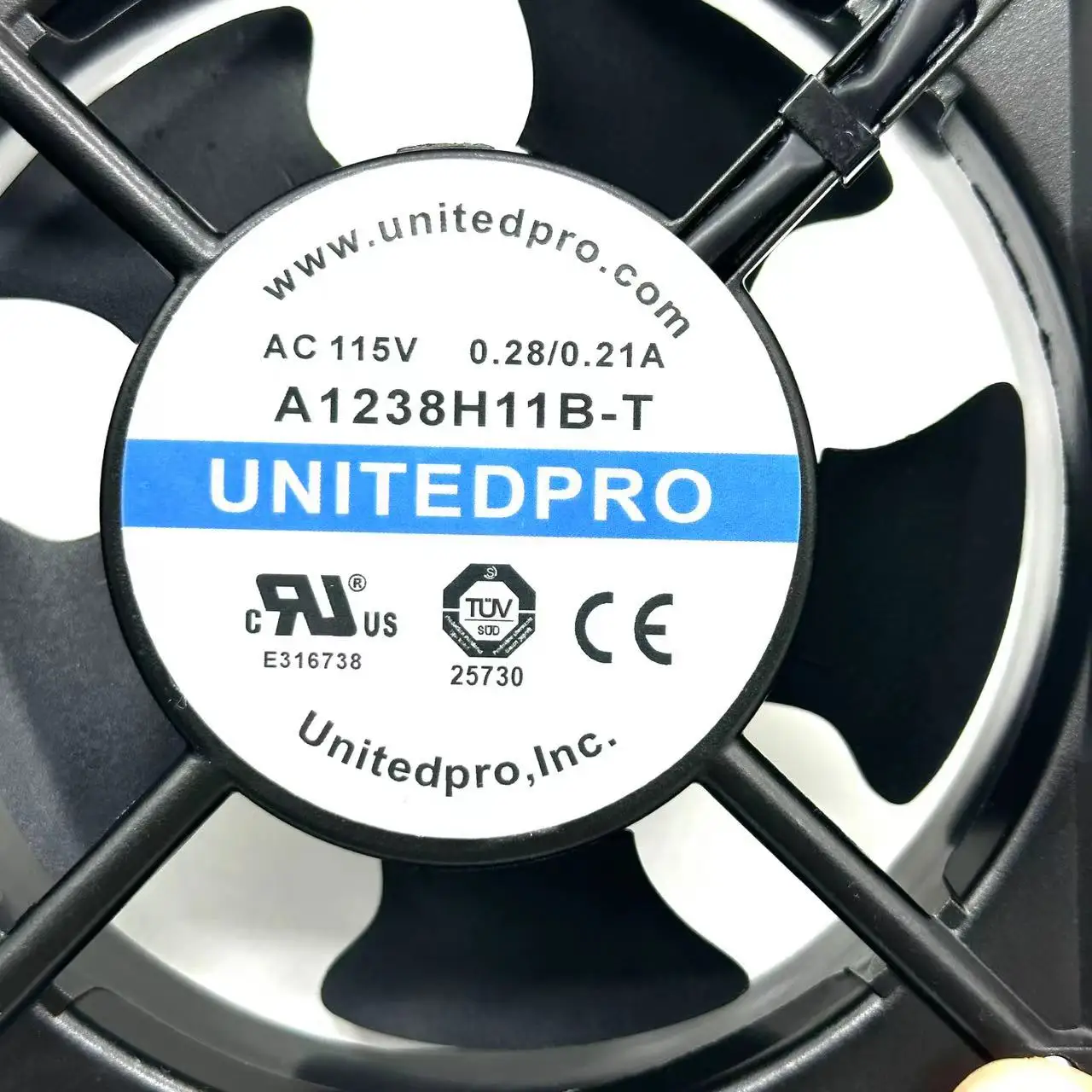 UNITEDPRO A1238H11B-T AC 115V 0 28/0.21A 120x120x38 мм вентилятор охлаждения сервера