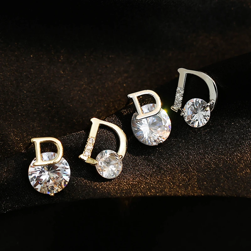 European and American personality shiny D letter asymmetric Earrings sexy party queen Earrings fashion trendsetter lady Earrings