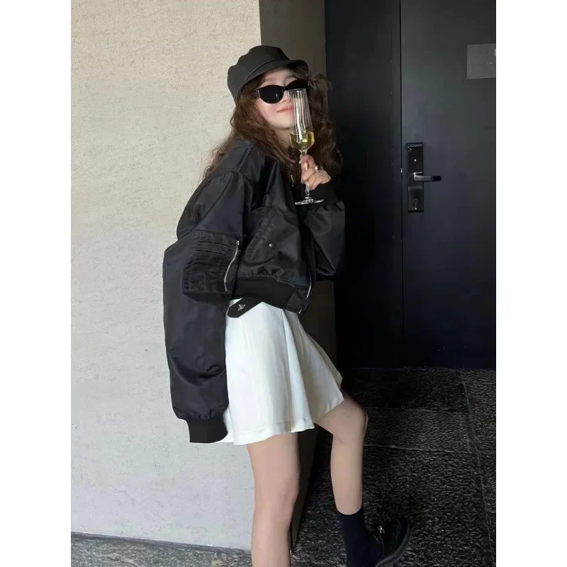 Куртка укороченная Женская в Корейском стиле черная ветровка оверсайз Бомбер 90-х