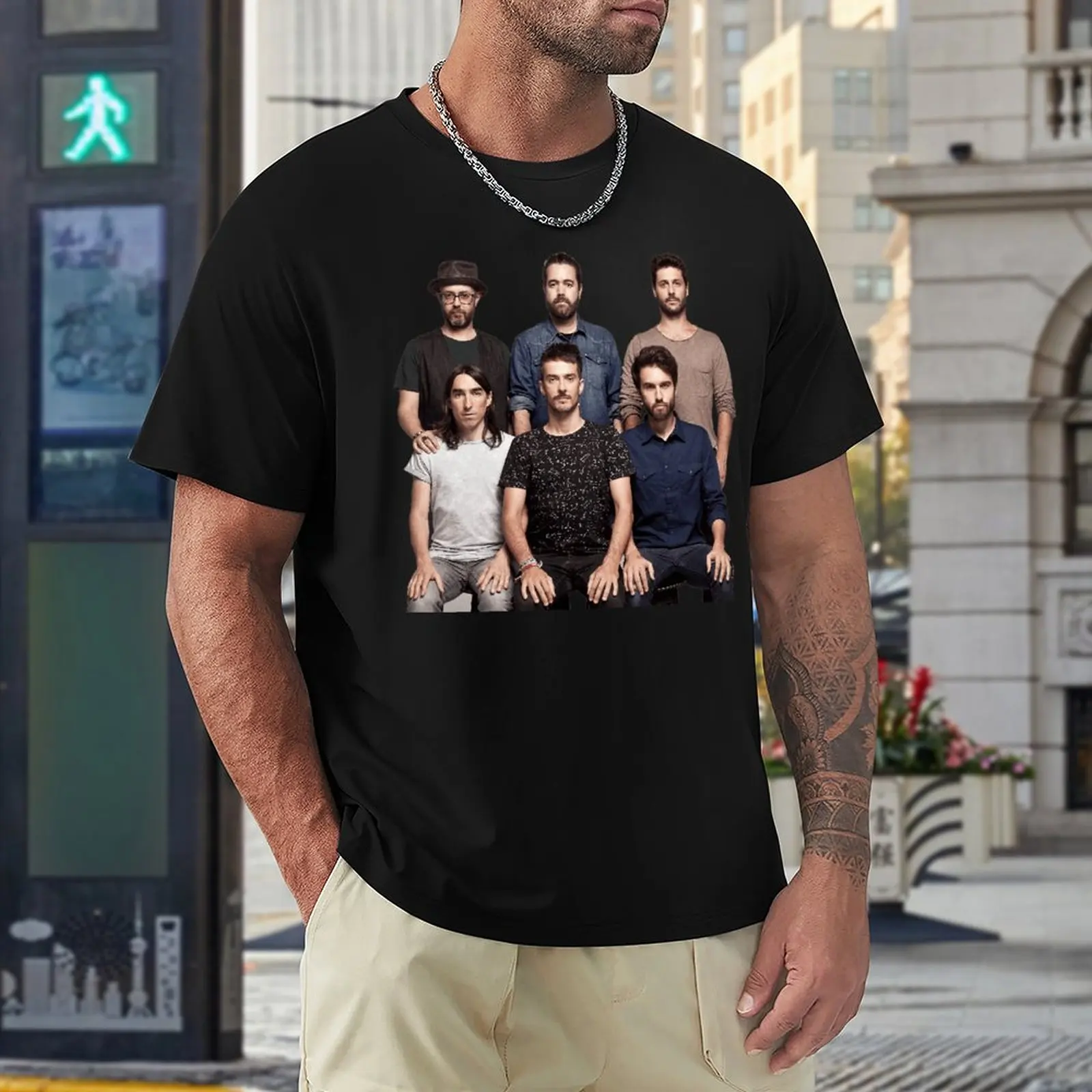 

Top Quality Vetusta And Morla En Concierto En Barcelona El 5 De Julio Tees top Quality Travel USA Size