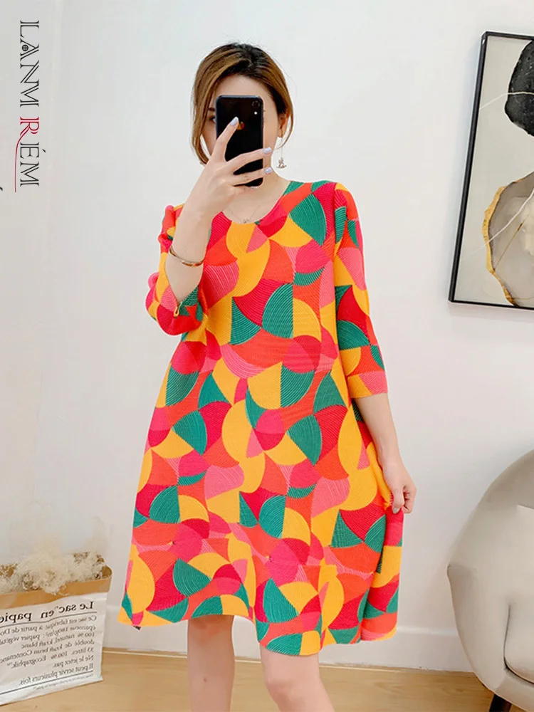 

LANMREM Pleated Printed Dress 2022 Summer Autumn New Round Neck Color Block Dresses Loose Female Elegant Clothing 2D1529