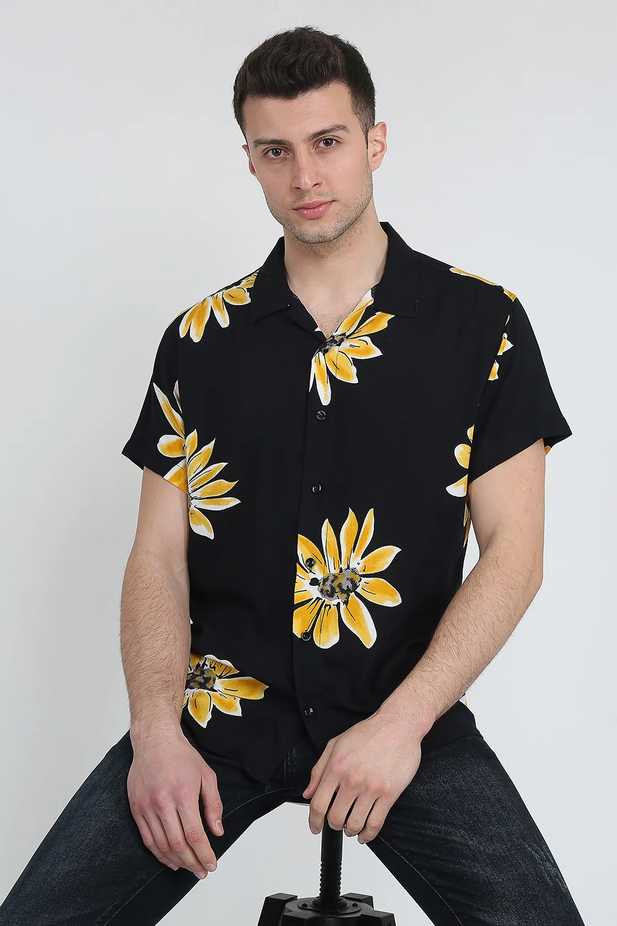 Therapy Men Men 'S Summer Short Sleeve Casual Print Shirt 21Y-4300588-2 Black-Yellow