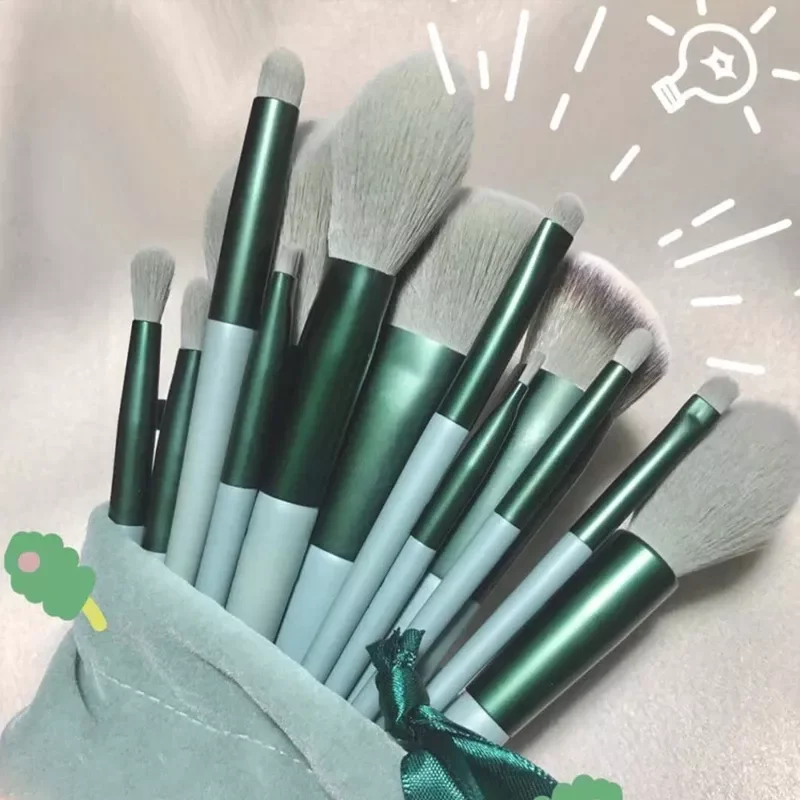 

2022NEW Brush Set Tools Porfessional Wood Handle Super Soft Fluffy Hair Vegan Foundation Brushes Make-Up Kits With Velvet Bag