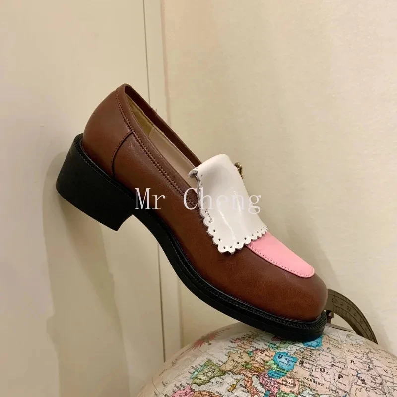 Розовые милые нежные маленькие кожаные туфли женские винтажные лоферы из