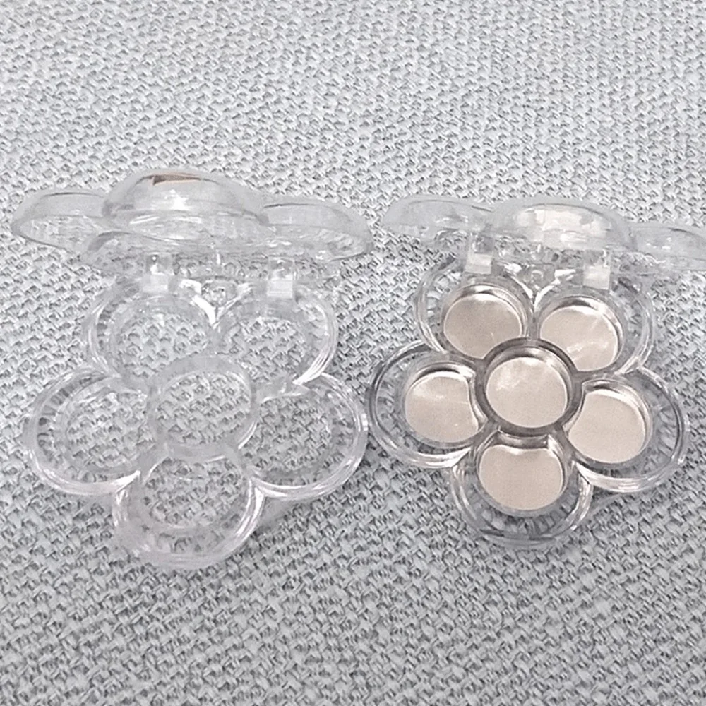 Прозрачный пластиковый контейнер для теней 6 ячеек |