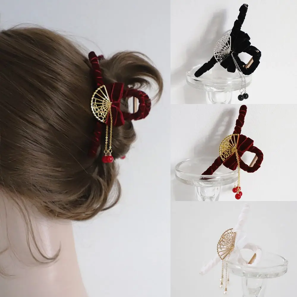

Fashion Tassel Vintage Butterfly Hair Clip Hairpins Hairgrips Velvet Hair Claws