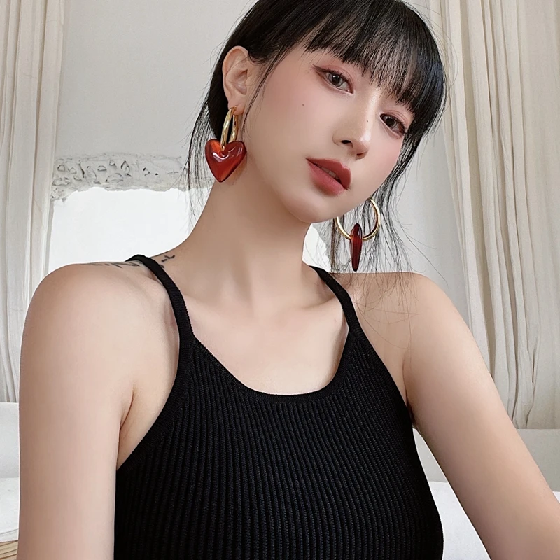 

Europe and America Vintage Red Heart Hot Girls Vintage Ring Earrings