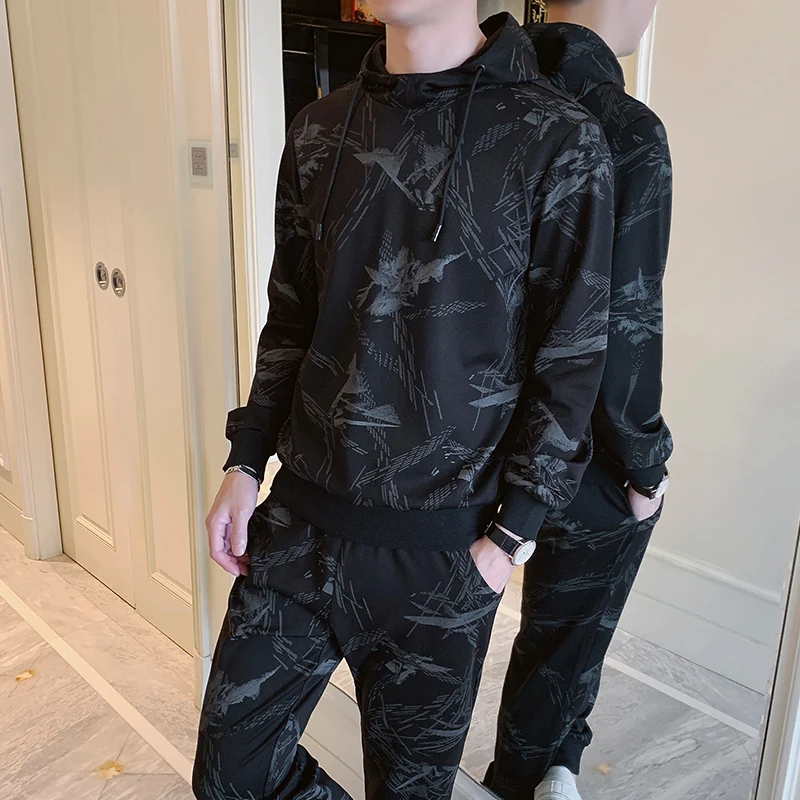 Мужской спортивный костюм хлопковый пуловер с капюшоном и шорты