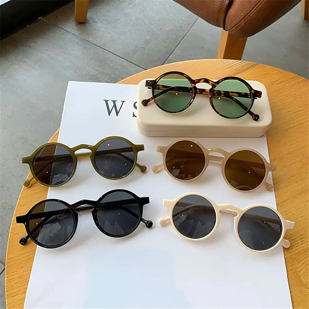 

Retro Round Sunglasses Women Fashion Korean Style Eyewear UV400 Brand Designer Vintage Small Frame Sun Glasses Driving Eyewear