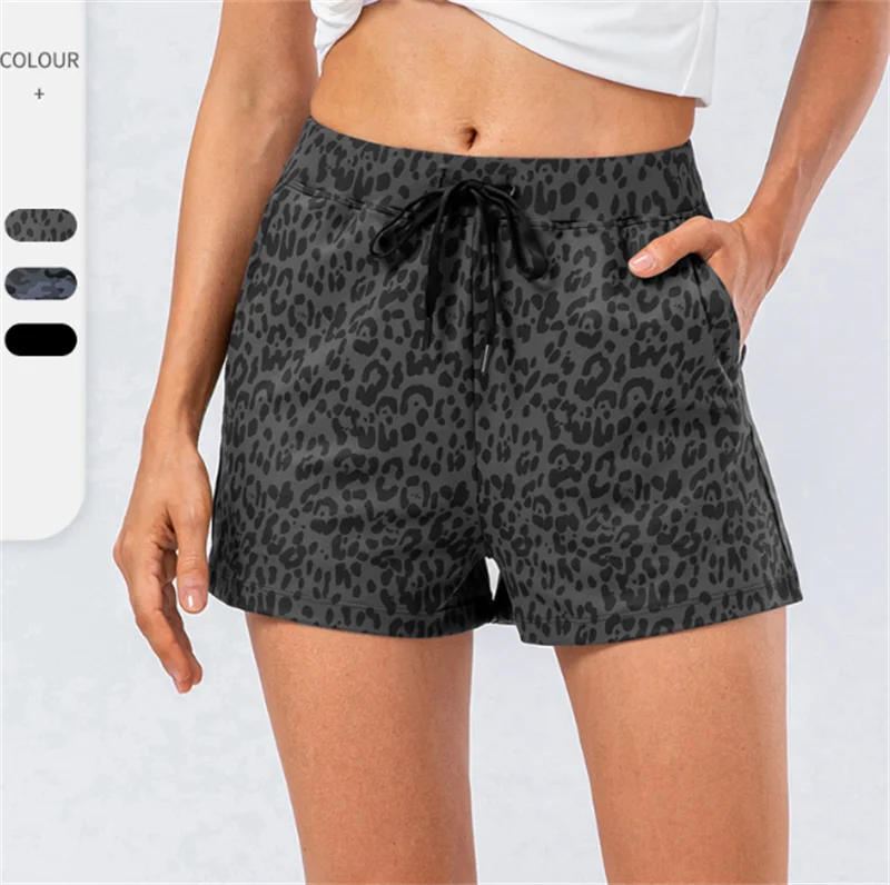 

Леопардовые шорты для бега и фитнеса, утепленные велосипедные шорты 2,5 дюйма, мягкие эластичные шорты с завязками, спортивные шорты для трен...