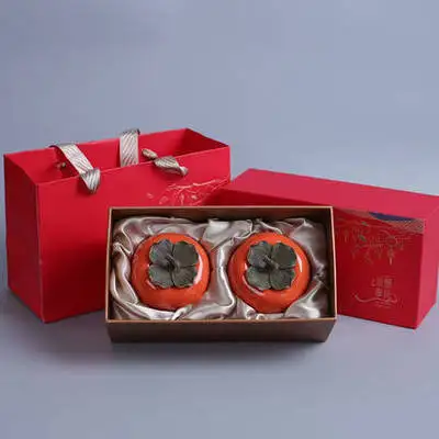 

Керамическая статуэтка хурмы