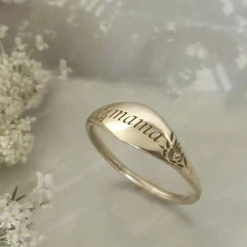 

Ladies Ring Retro-style "Mother" Letter Ring Ladies Accessories Mother's Day Jewelry Gift Elegant Fashion Hollow Flower Ring