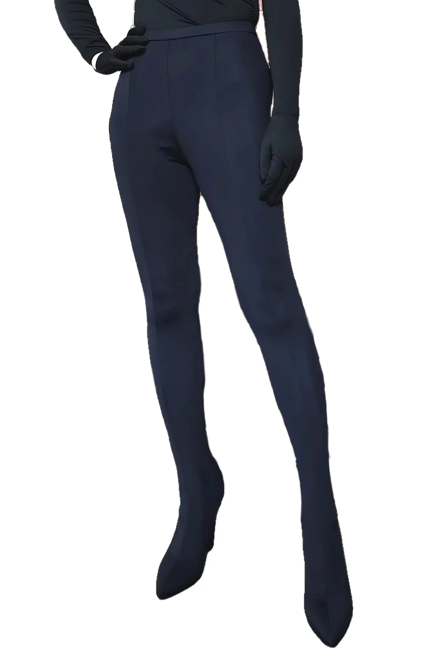 Женские кожаные сапоги до колена с острым носком на танкетке