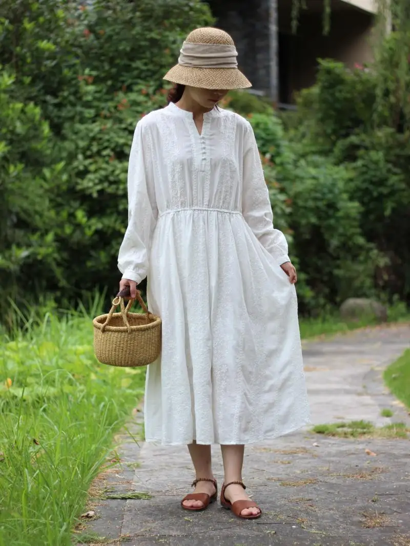 

Spring Autumn Women Loose Plus Size Japan Style Sweet Hollow Out Embroidery Comfortable Water Washed Cotton Dress W/h Pockets