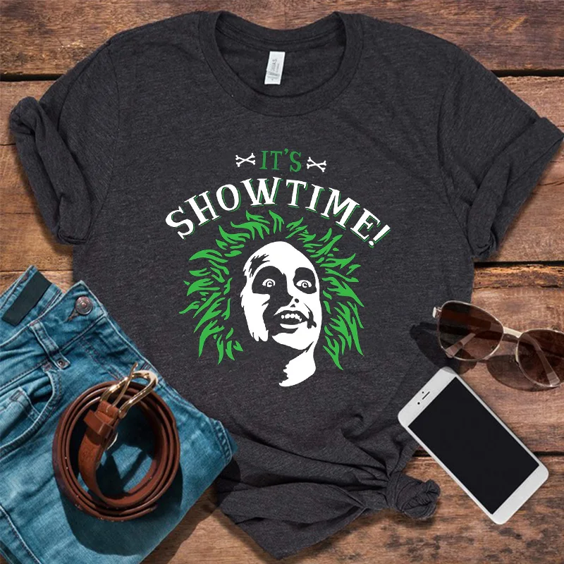 

Рубашка Its Showtime, винтажная одежда для Хэллоуина, рубашки от Beetlejuice, подарок на Хэллоуин, без доверия, Графические Рубашки, готические футболк...