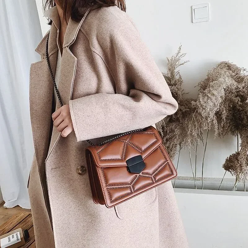 

Vintage Rivet Chain Small Shoulder Bags Women PU Leather Fashion Crossbody Bag Designer Handbag Light Luxury Bag Women Custom