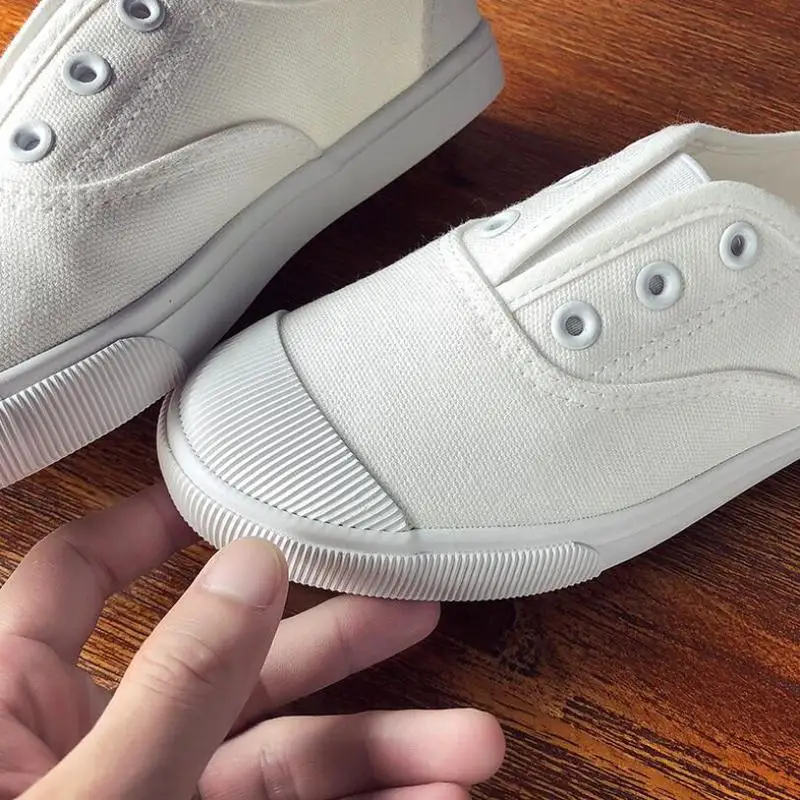 Women Fashion Sneakers Canvas Shoes White Loafers Ladies Casual Vulcanize Shoes Woman Skateboarding Run Sneakers High Quality