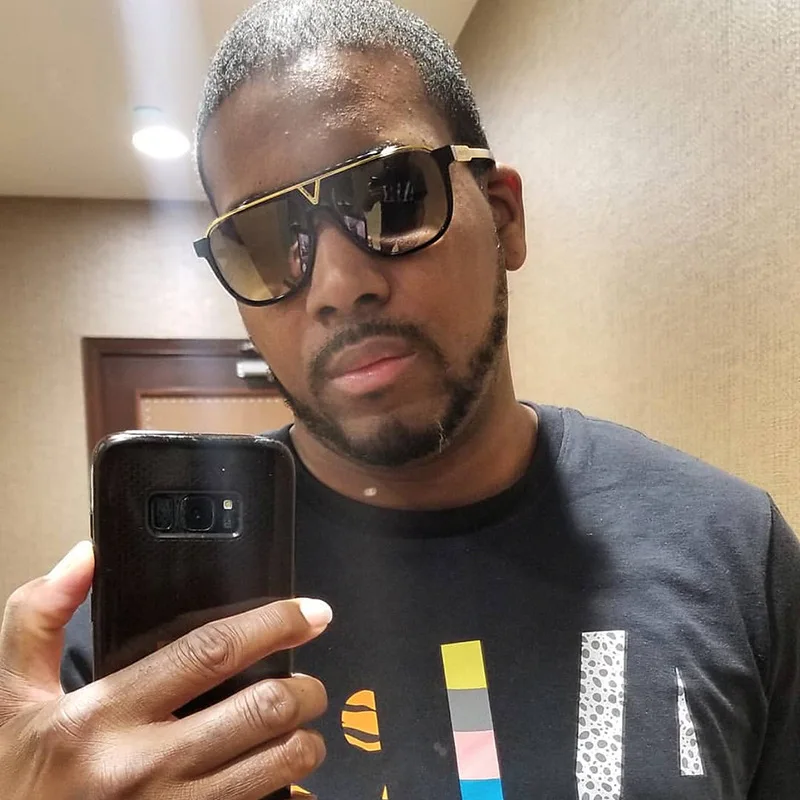 

2022 new sunglasses luxury metal frame men's and women's design men's and women's UV400