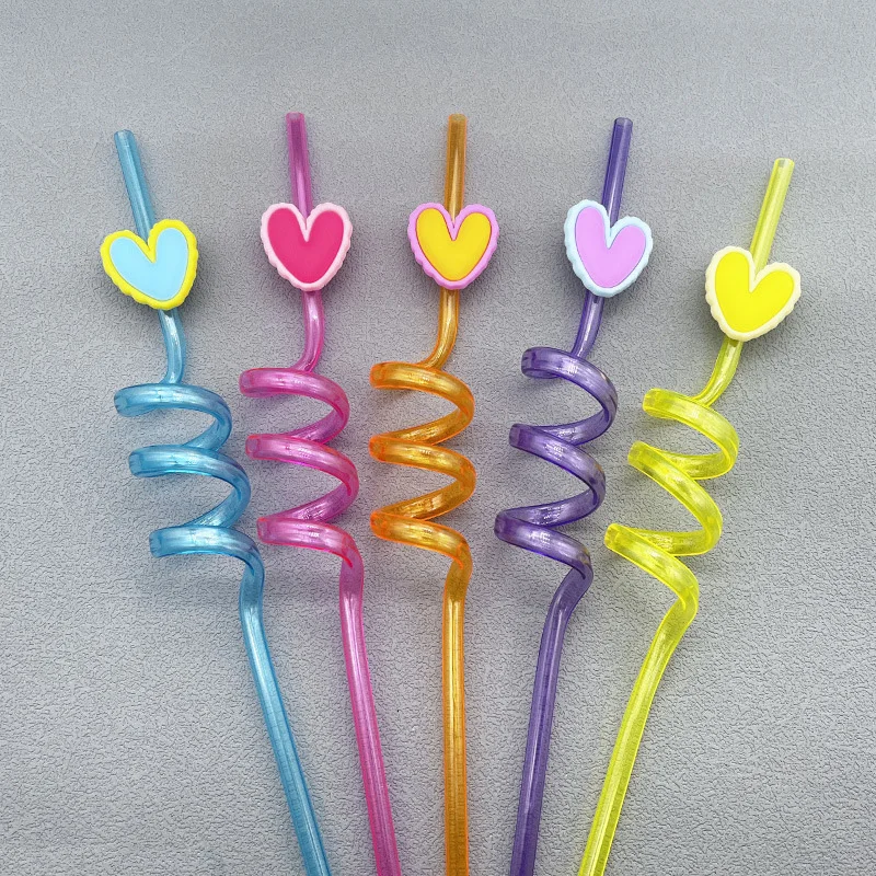 

2pcs Heart Shaped Plastic Spiral Straw Party Supplies Reusable Family Gathering Food Grade Valentine's Day Birthday Decorations